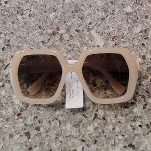 FENDI beige sunglasses